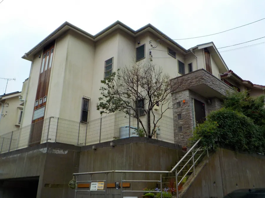 横浜市青葉区　E様邸　屋根カバー・外壁塗装工事