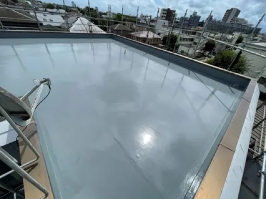 屋上ウレタン防水 - トップコート塗布