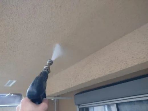 屋根塗装 - 高圧洗浄