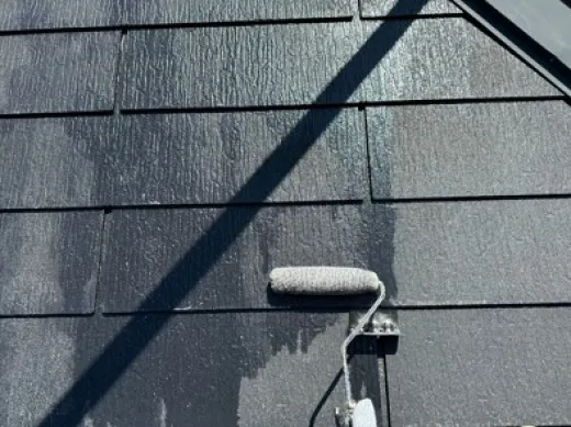 屋根塗装 -  下塗り1回目