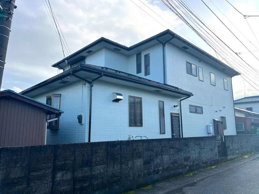 神奈川県海老名市　T様邸　屋根・外壁塗装工事：美しいホワイトの外観へリニューアル
