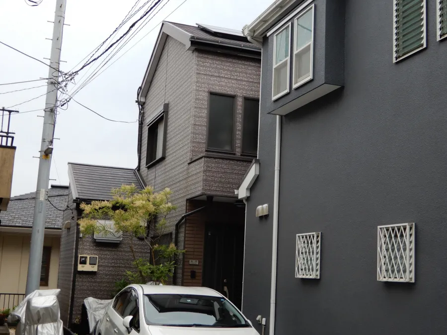 神奈川県横須賀市　Y様邸　屋根・付帯部塗装工事：有機と無機を併せ持つハイグレード塗料でのリフォーム