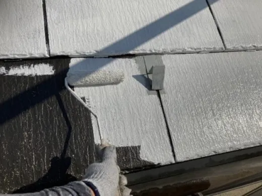 屋根塗装 -  下塗り2回目