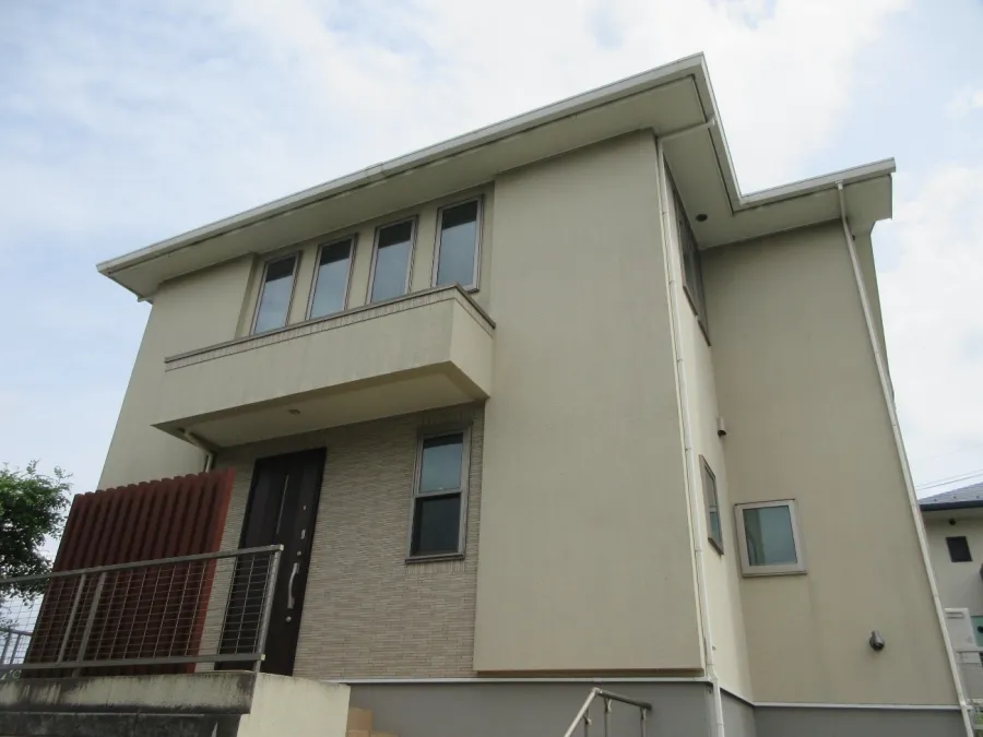 横浜市青葉区　K様邸　屋根・外壁塗装工事：屋根・外壁ともにラジカル制御型の塗料を使用したリフォーム