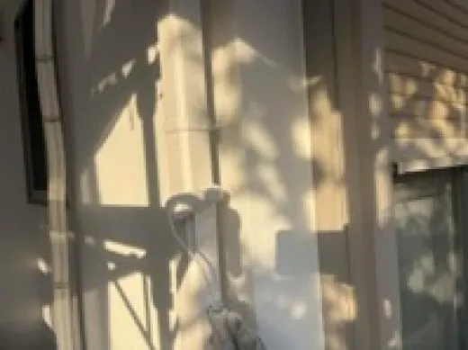 雨樋塗装 - 上塗り2回目