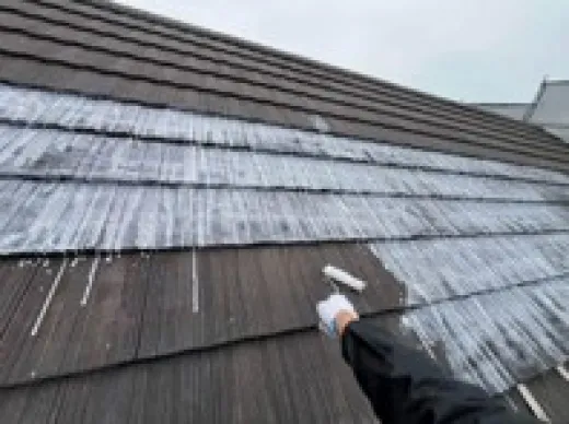 屋根塗装 - 下塗り2回目