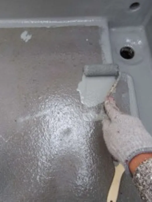 ベランダFRP防水 - トップコート1回目