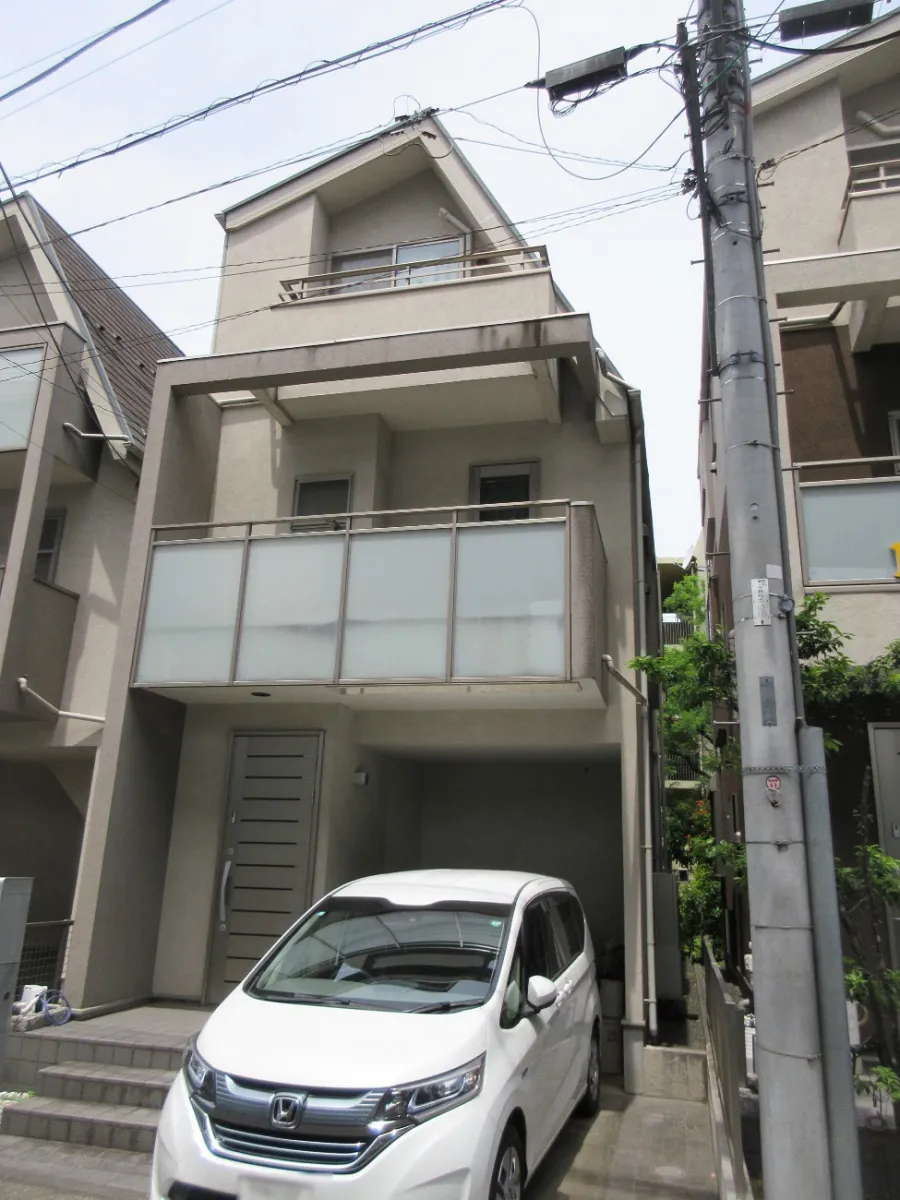 東京都世田谷区　S様邸　屋根・外壁塗装工事：ラジカル制御型の塗料でリフォーム