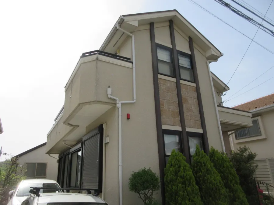 横浜市青葉区　Ｋ様邸　屋根・外壁塗装工事：落ち着きのあるモダンなカラーへリフォーム